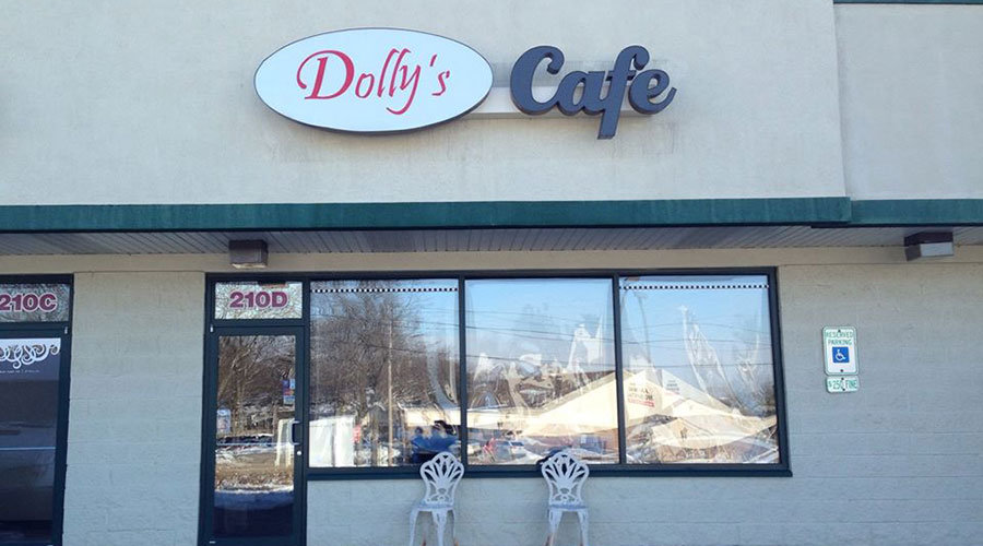 Dolly's Cafe Universal Gaming Group